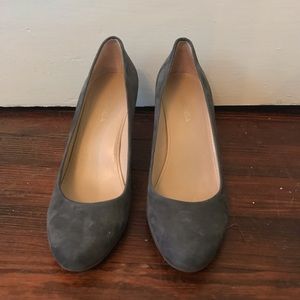 via spiga grey suede wedges women’s size 8